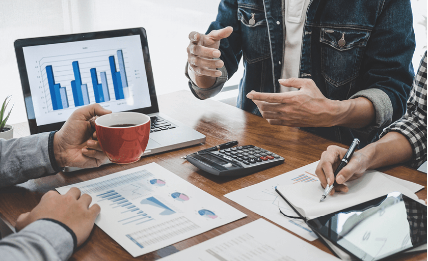 Business casual team meeting working with new startup project, discussion and analysis data the charts and graphs, computer using, Business finances and strategy accounting concept.